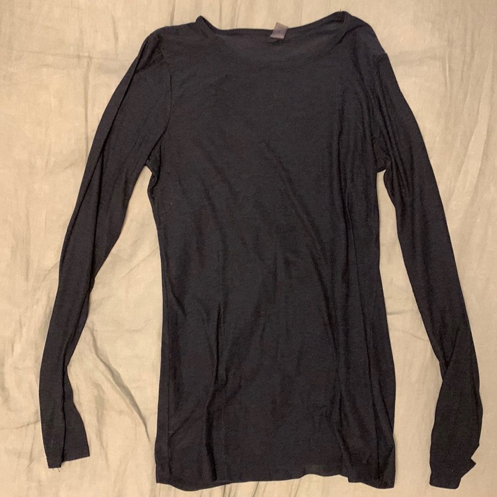 Beyond Yoga Featherweight long sleeve maternity top, size M